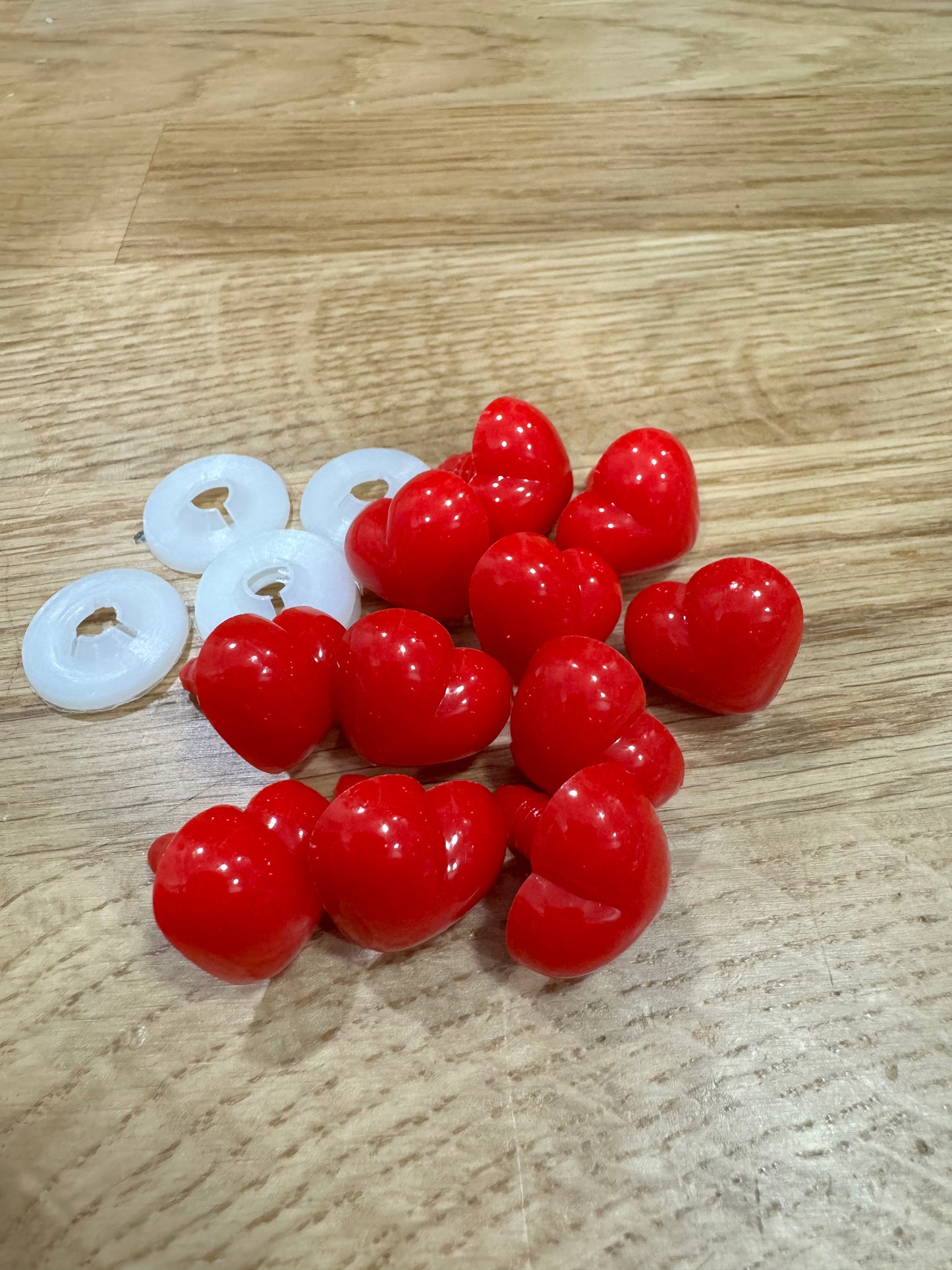 21MM Heart Saftey Eyes/nose 10 pack